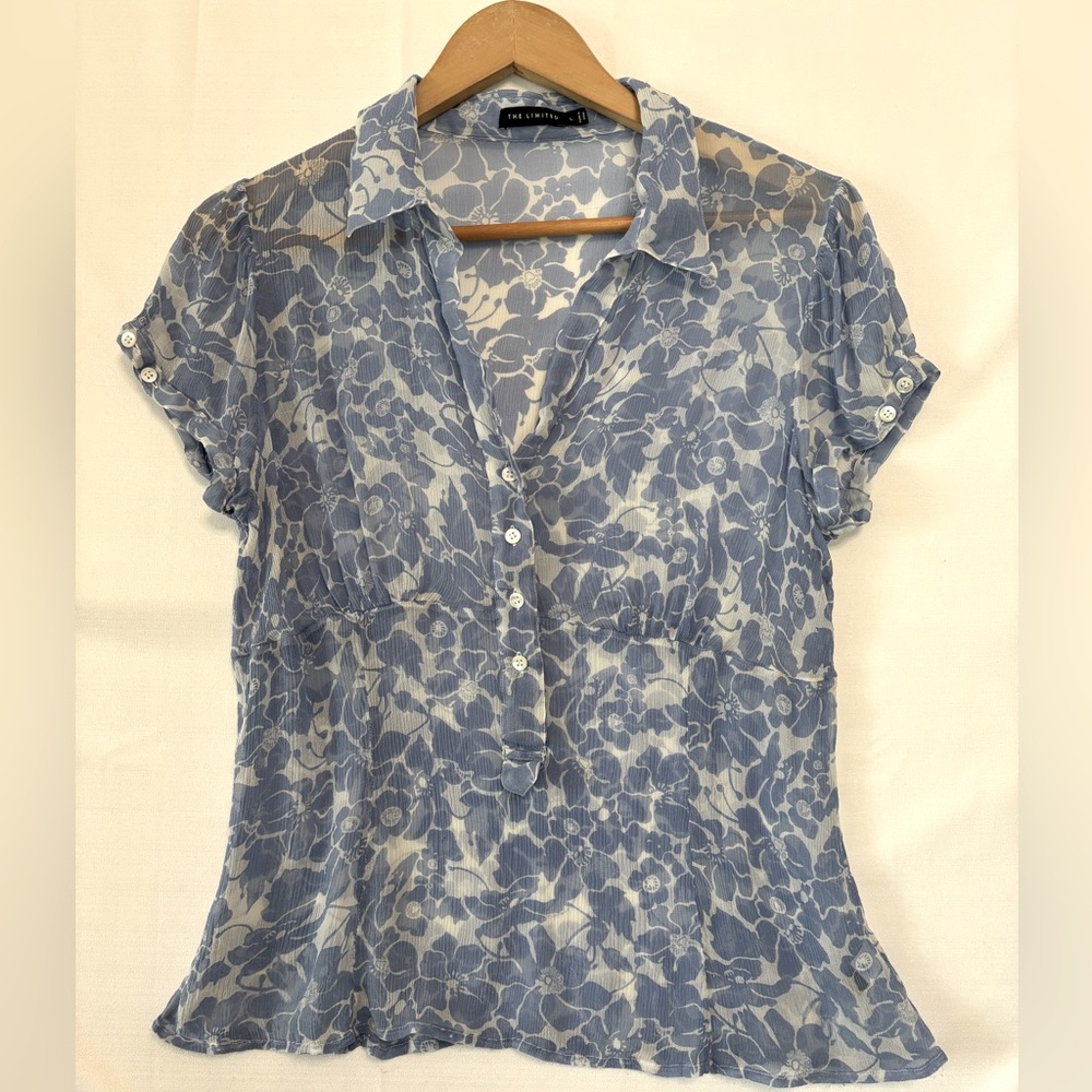 The Limited Blue Floral Short Sleeve Button Front Blouse